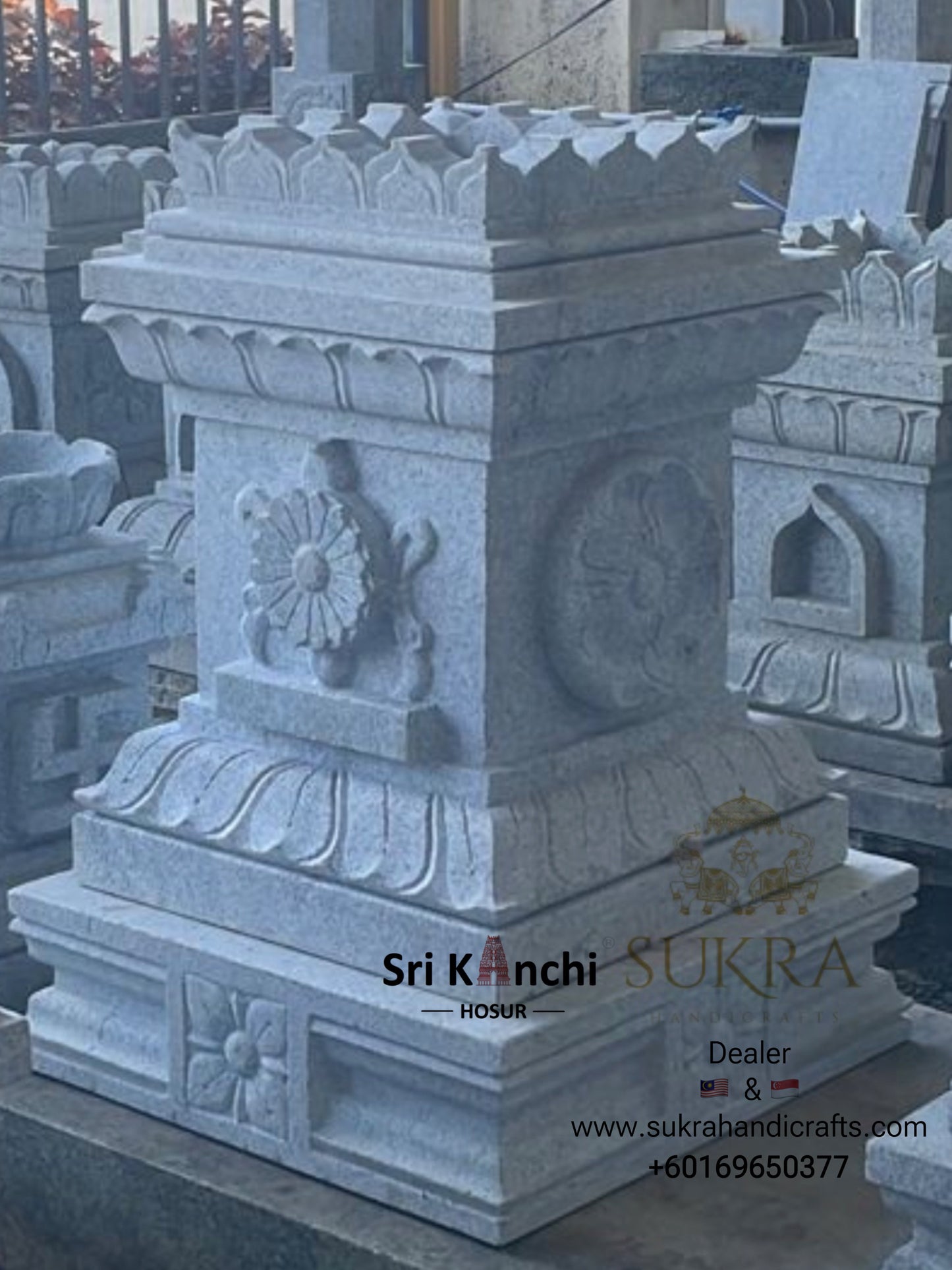 Brindavan Top (F-12) (Deepam Maadam + 3 Sides Vaishnava Symbols)